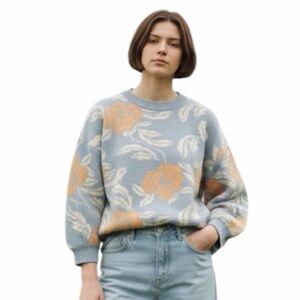 Chelsea & Theodore Floral Cropped Crewneck Sweater Size M
